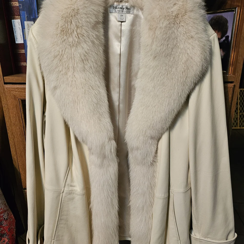 Gallery Cream Fur-Trimmed Trench Coat - Picture 1 of 4